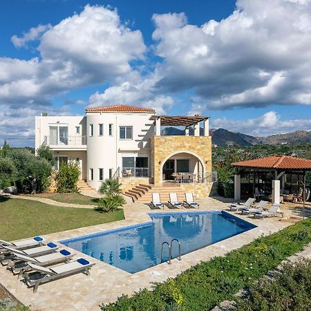 Lake And Sea Villa Tersanas Exterior photo
