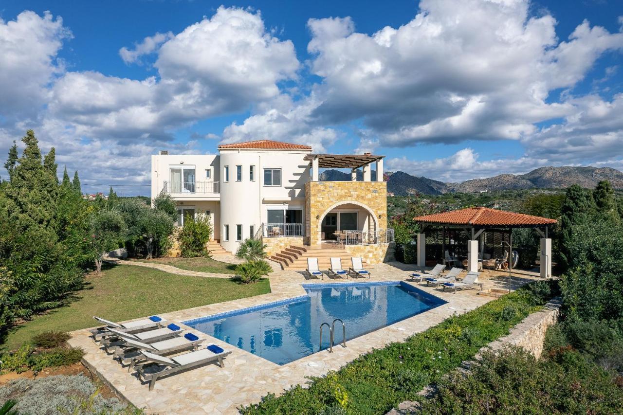 Lake And Sea Villa Tersanas Exterior photo