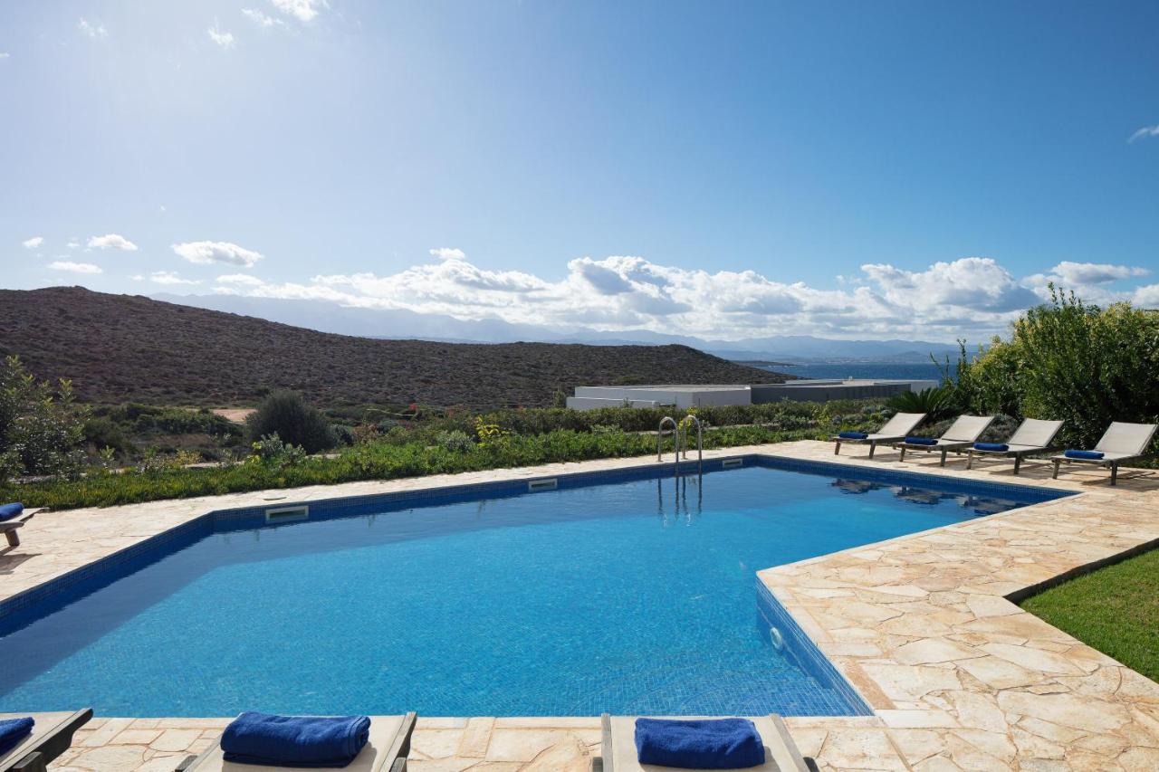 Lake And Sea Villa Tersanas Exterior photo