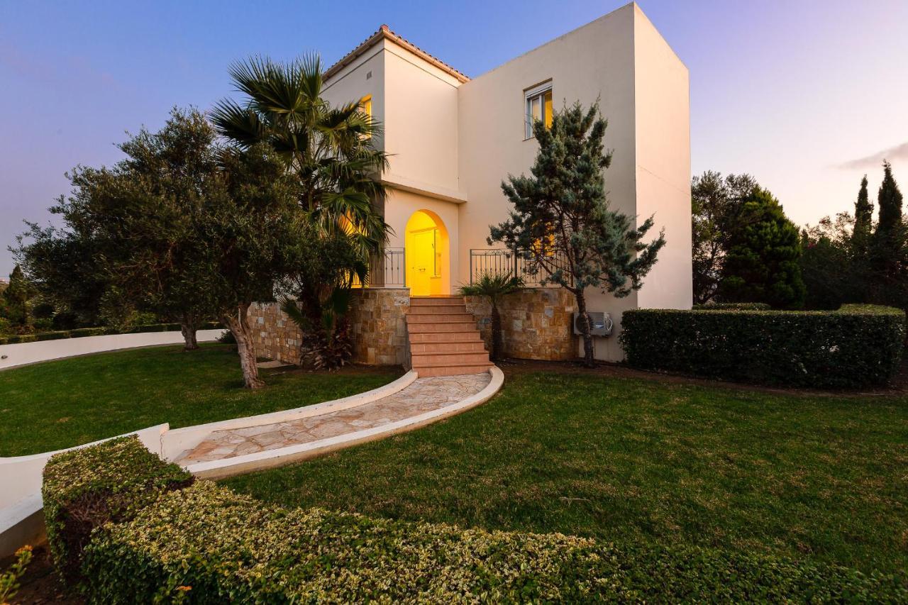Lake And Sea Villa Tersanas Exterior photo