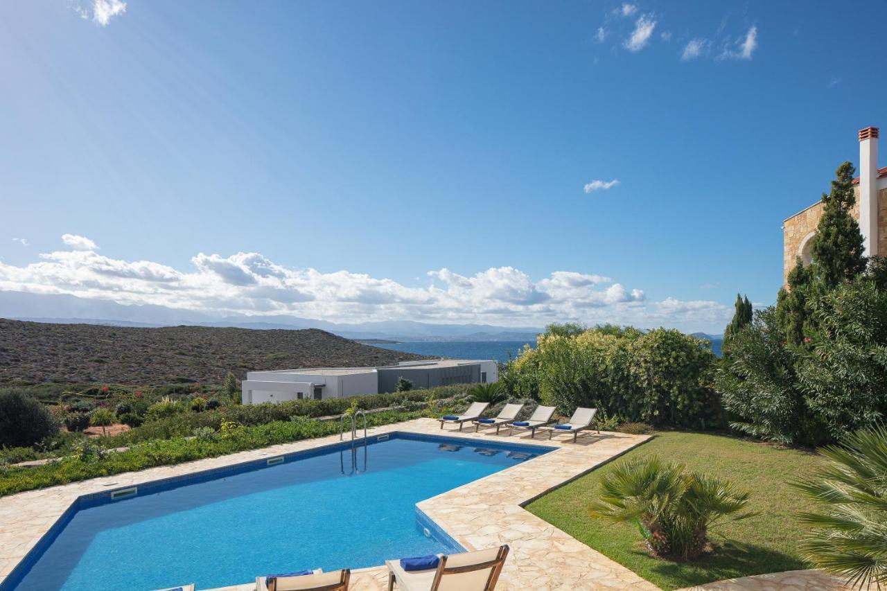 Lake And Sea Villa Tersanas Exterior photo