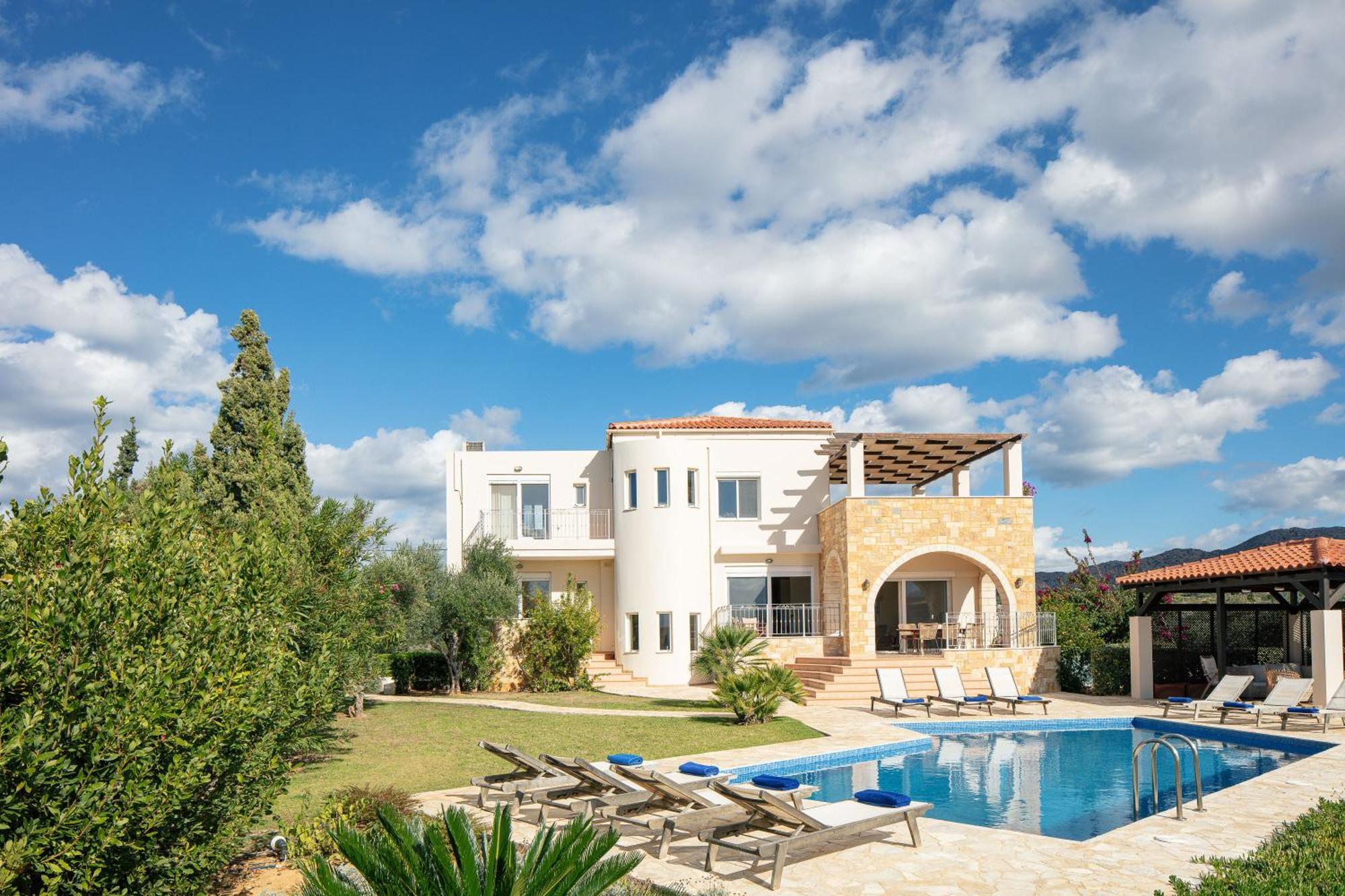 Lake And Sea Villa Tersanas Exterior photo