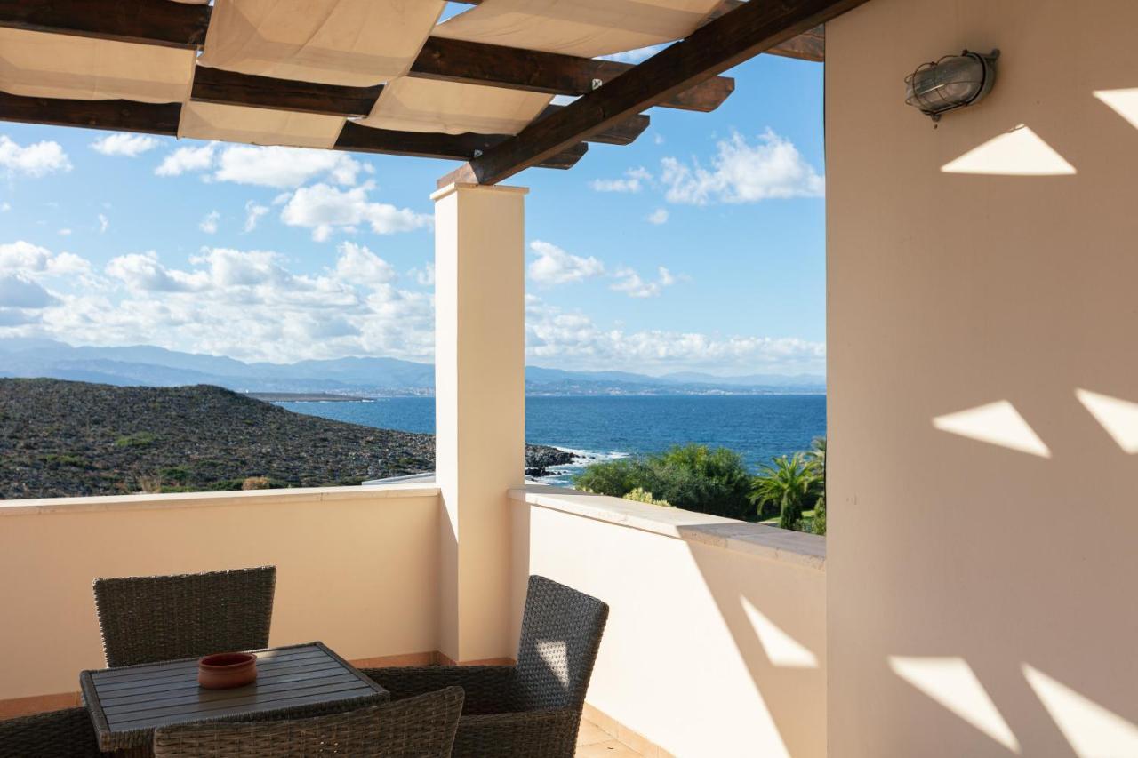 Lake And Sea Villa Tersanas Exterior photo